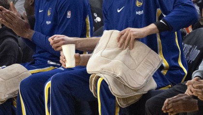 开云官方直播-不容易啊！勇士挑战联盟第一雷霆 波津因病缺席6场后迎来复出！